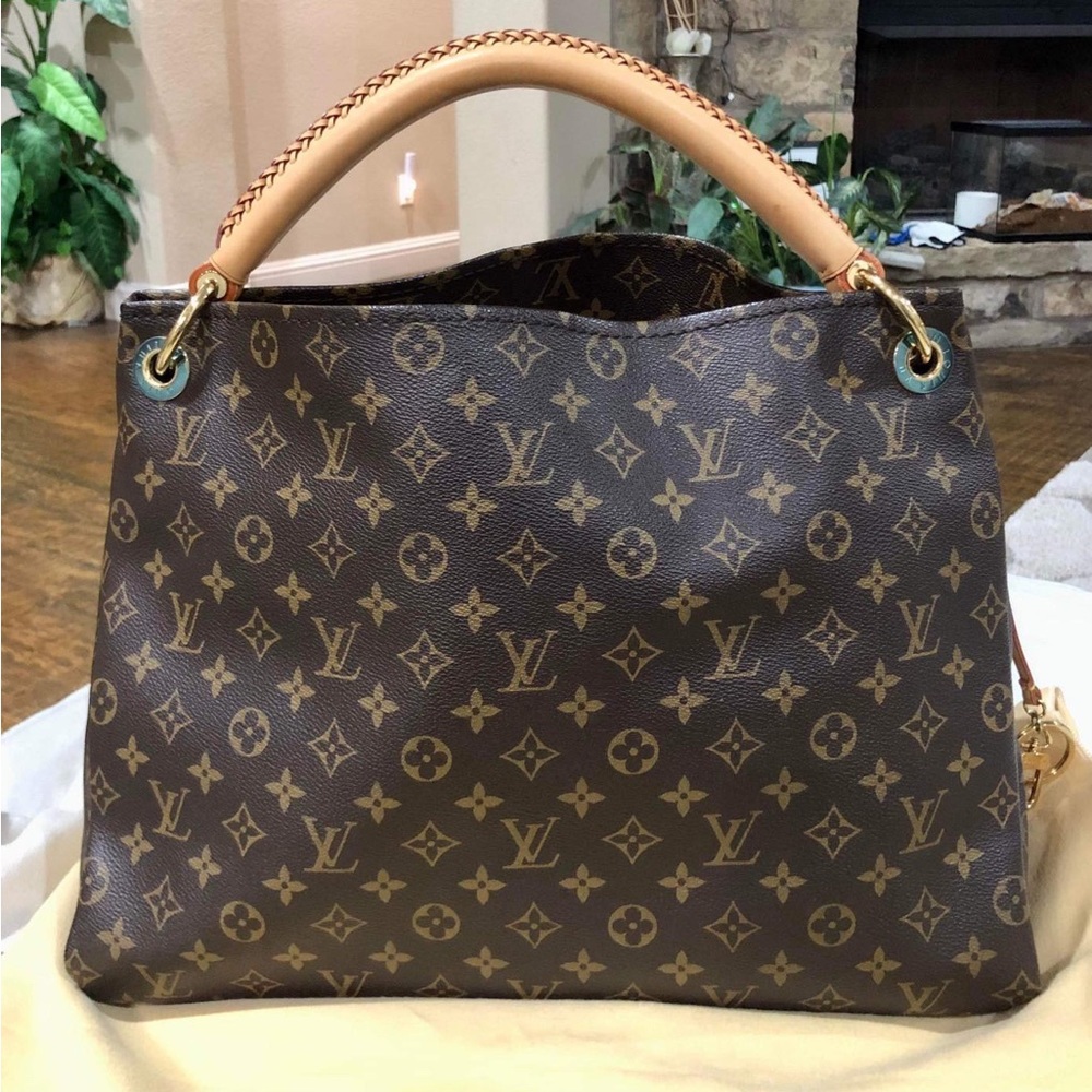 Authentic Louis Vuitton Artsy